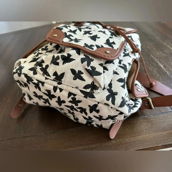 Call it Spring backpack main image 10